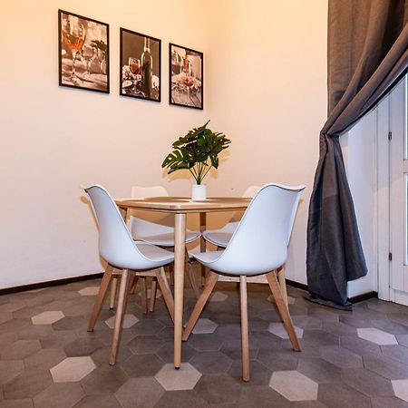 Sassari Apartments - Levante Bagian luar foto